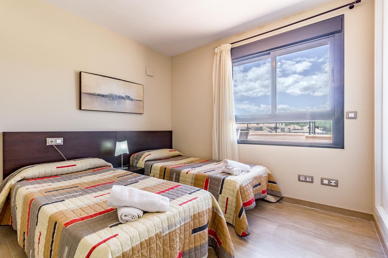 Realrent Calamora I Apartment